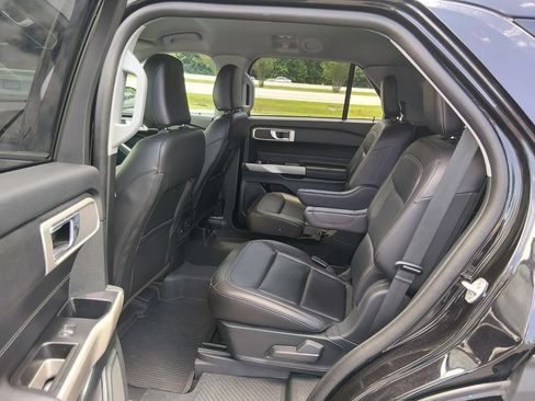 Certified 2023 Ford Explorer XLT w/ Equipment Group 202A RWD image 12