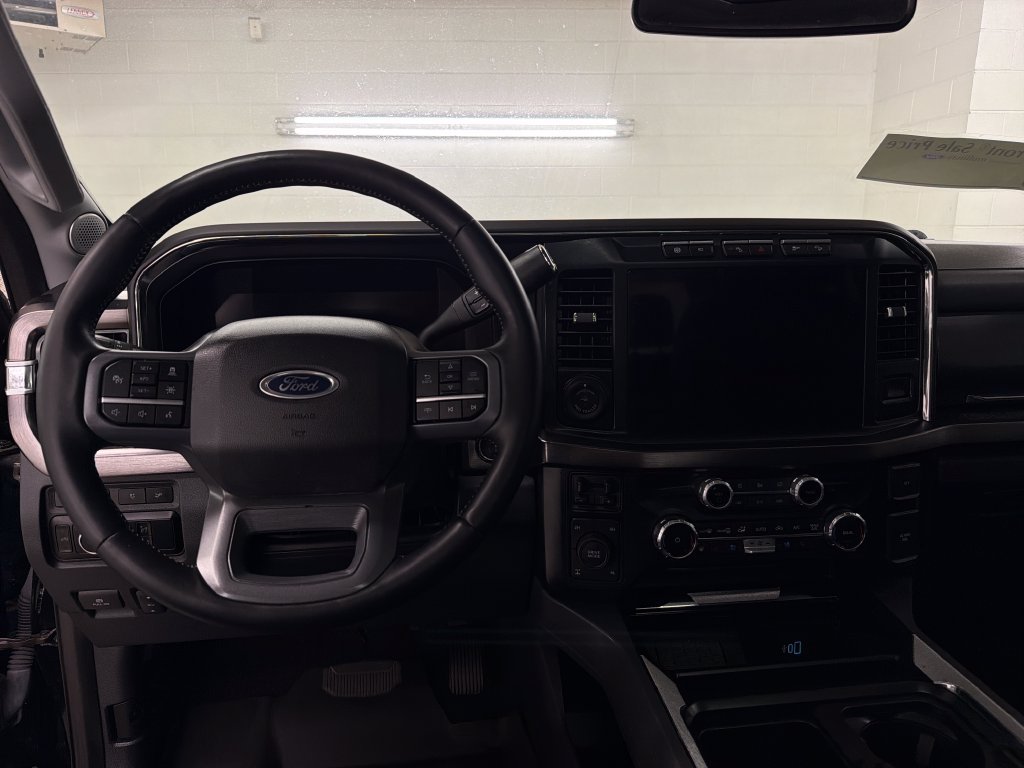 Used 2024 Ford F250 Lariat w/ Lariat Ultimate Package AWD/4WD image 8