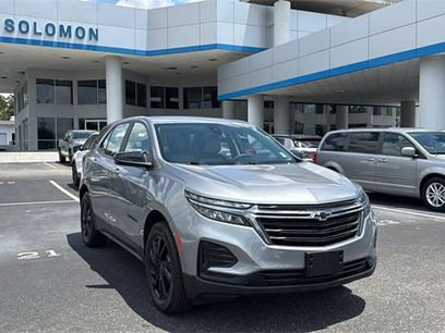 Used 2023 Chevrolet Equinox LS w/ Sport Edition