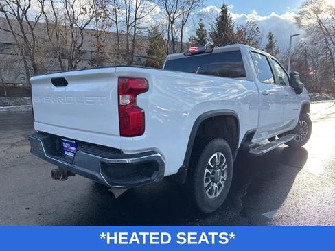 Used 2022 Chevrolet Silverado 2500 LT w/ Convenience Package image 4