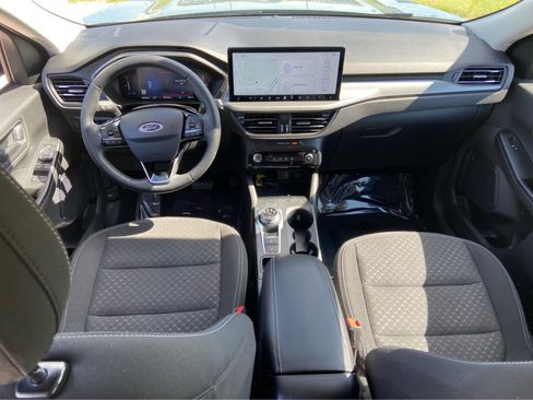 Used 2024 Ford Escape Active w/ Tech Pack #1 AWD/4WD image 17