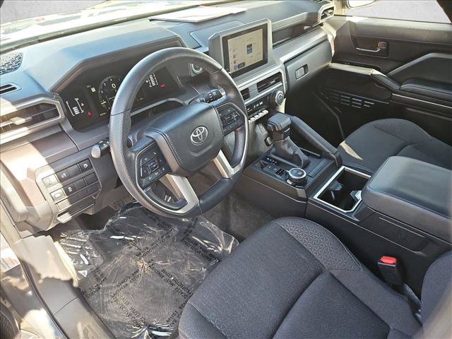 Used 2025 Toyota 4Runner SR5 AWD/4WD image 12