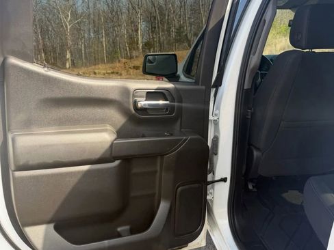 Used 2019 Chevrolet Silverado 1500 LT w/ All-Star Edition image 11