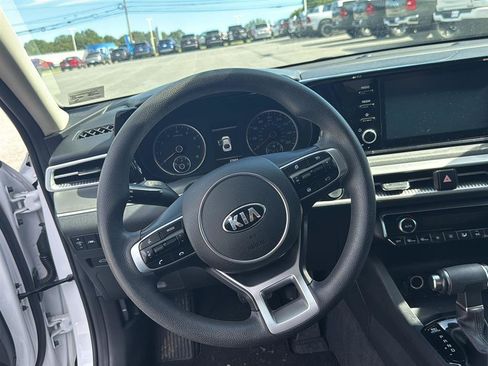 Used 2021 Kia K5 LXS FWD image 9