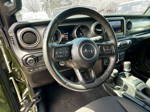 Used 2023 Jeep Wrangler Unlimited w/ Cold Weather Group image 12