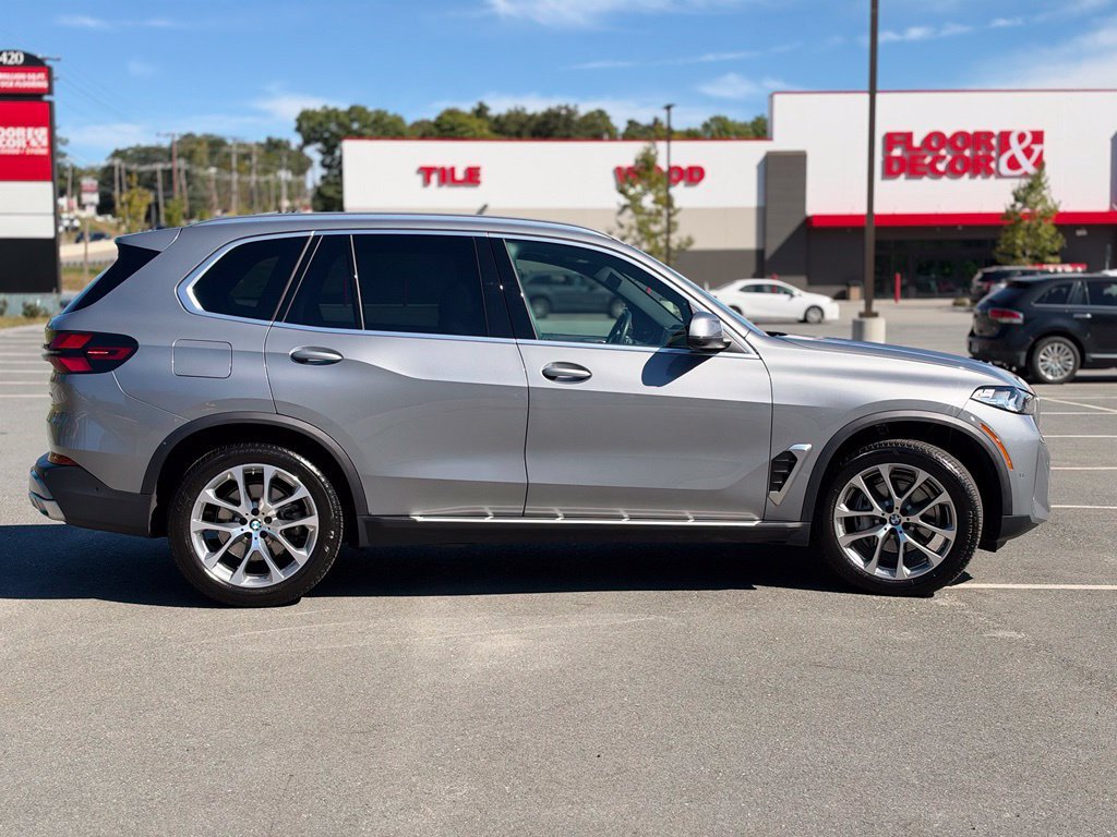 Certified 2026 BMW X5 xDrive40i AWD/4WD image 8