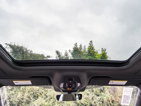 New 2025 Audi Q5 Premium Plus image 18