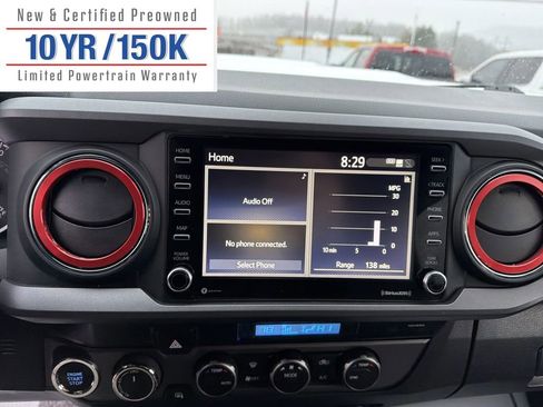 Used 2023 Toyota Tacoma TRD Sport w/ Technology Package image 21