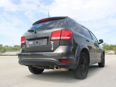 Used 2019 Dodge Journey SE w/ Connectivity Group FWD image 23