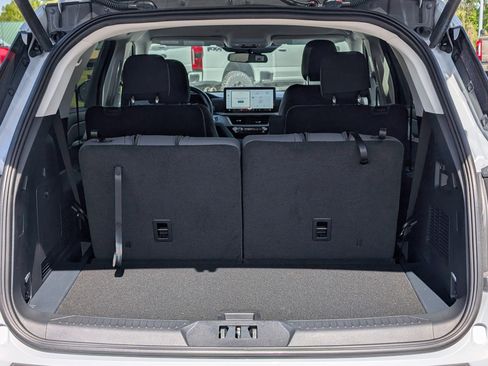 New 2026 Ford Explorer Active RWD image 11
