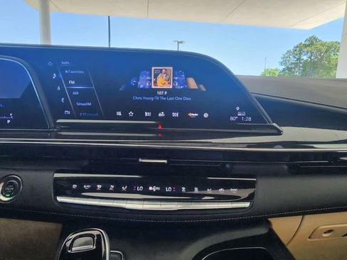 Used 2024 Cadillac Escalade ESV Premium Luxury w/ LPO, Floor Liner Package AWD/4WD image 48