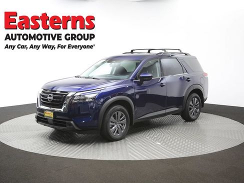 Used 2023 Nissan Pathfinder SV AWD/4WD image 59