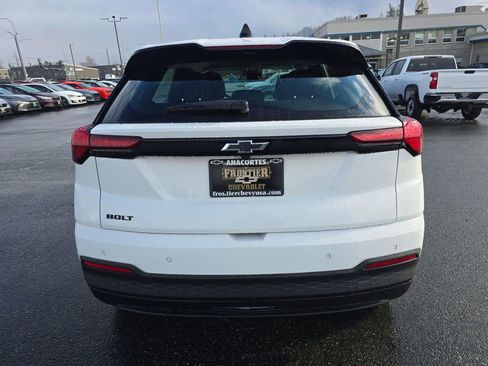 New 2027 Chevrolet Bolt LT image 4