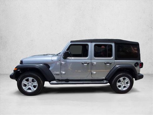 Used 2019 Jeep Wrangler Unlimited Sport S AWD/4WD image 9