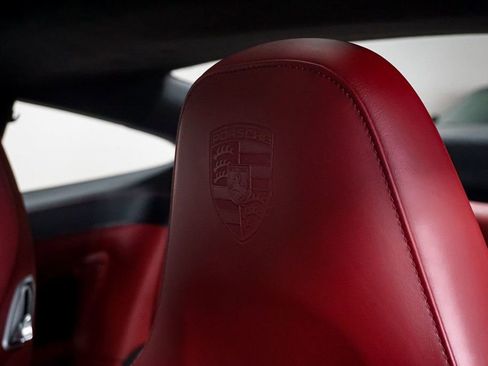 Used 2019 Porsche 911 4 Coupe image 65