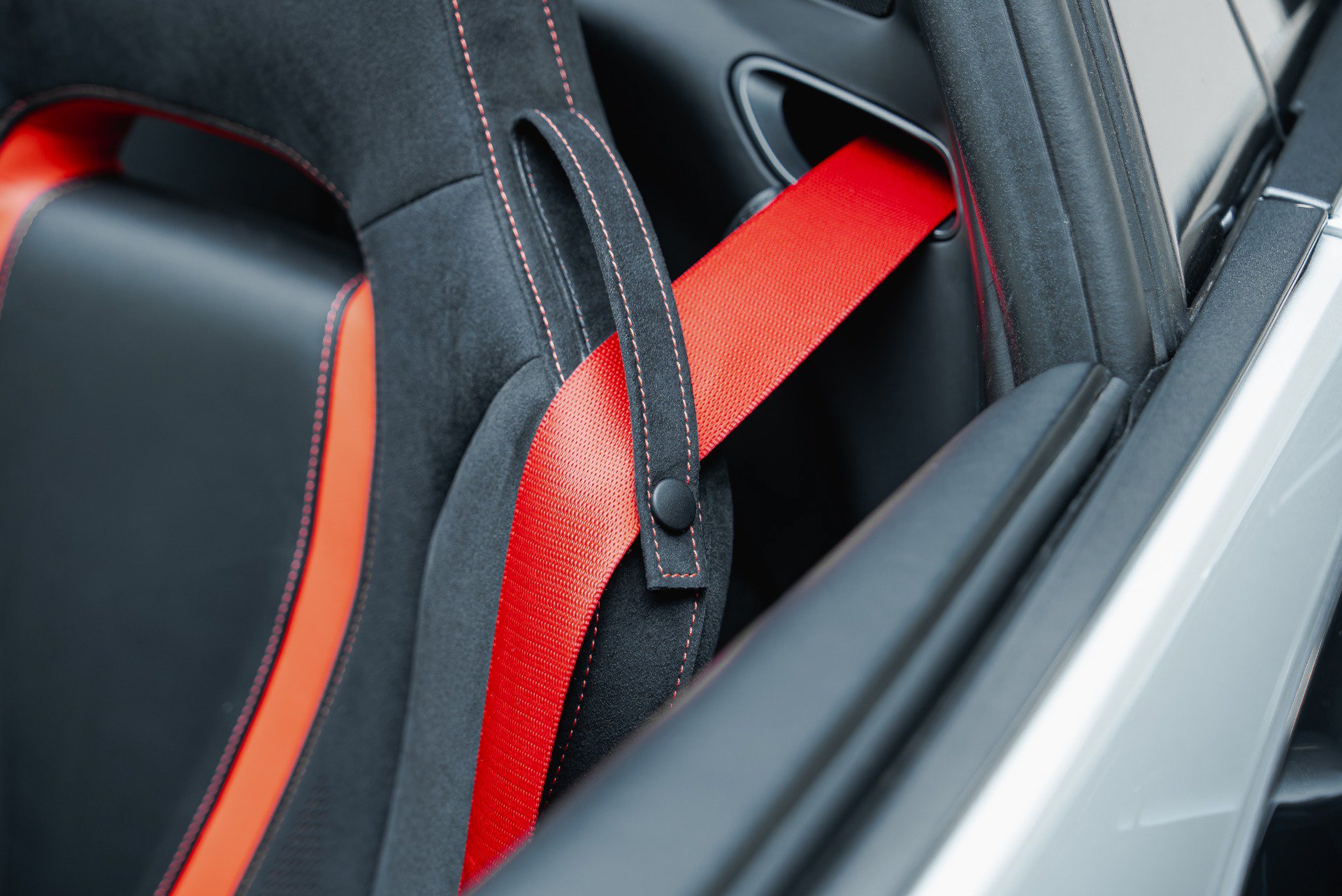Used 2021 McLaren 720S Performance RWD image 40