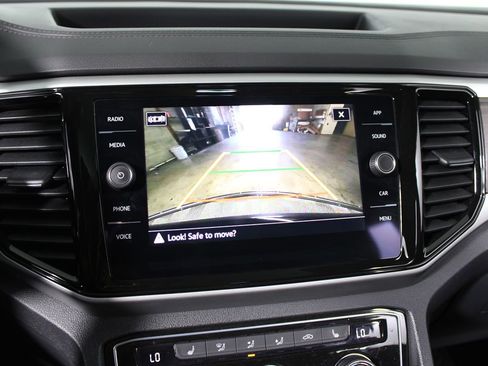 Used 2023 Volkswagen Atlas SE w/ Panoramic Sunroof Package image 22