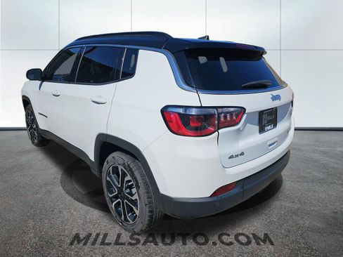 Used 2024 Jeep Compass Limited AWD/4WD image 8