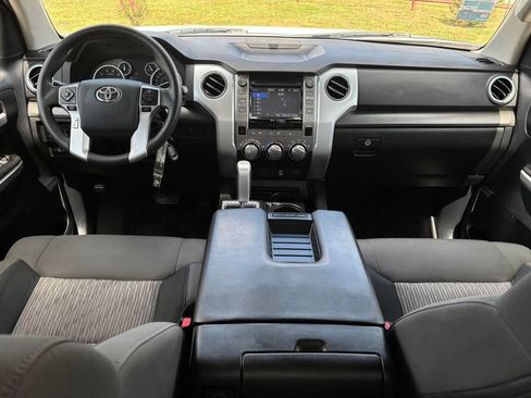 Used 2014 Toyota Tundra SR5 w/ SR5 Upgrade Package RWD image 9