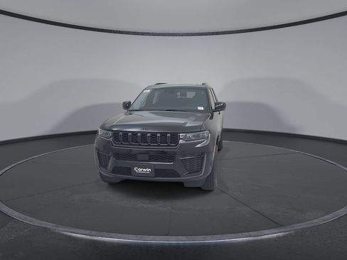 New 2026 Jeep Grand Cherokee L 4WD image 7