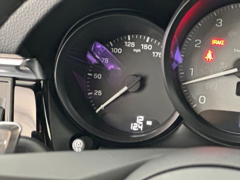 New 2026 Porsche Macan S image 30