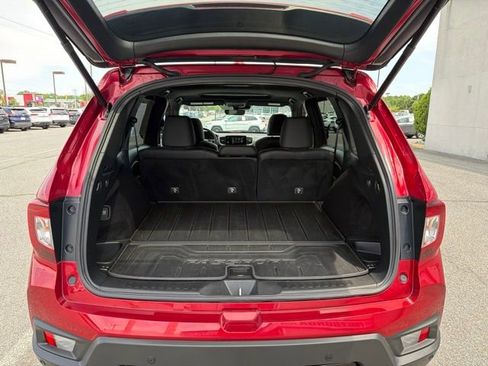 Certified 2024 Honda Passport Black Edition image 16