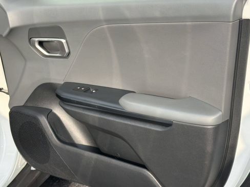 Used 2025 Kia K4 FWD image 34