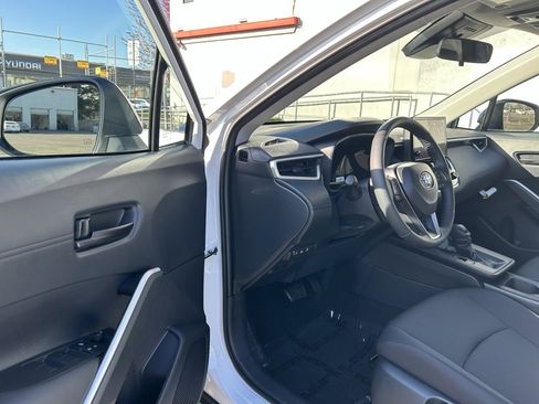 New 2026 Toyota Corolla Cross LE image 9