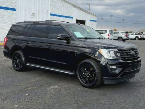 Used 2021 Ford Expedition Max XLT image 2