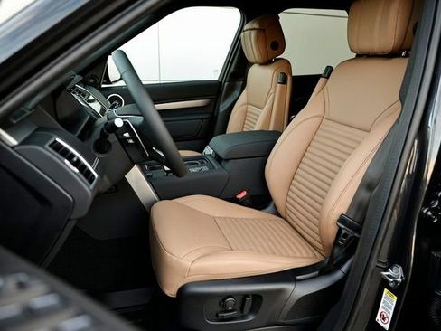 New 2026 Land Rover Discovery Limited Edition image 25