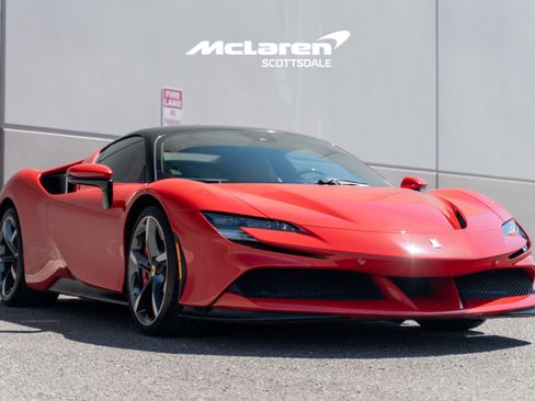 Used 2022 Ferrari SF90 Stradale AWD/4WD image 9