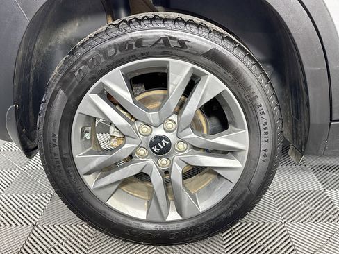 Used 2021 Kia Seltos S image 31