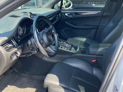 Used 2023 Porsche Macan S AWD/4WD image 6