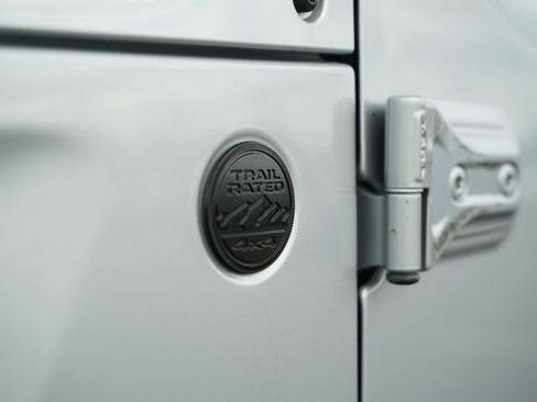 Used 2022 Jeep Wrangler Unlimited Sport image 37