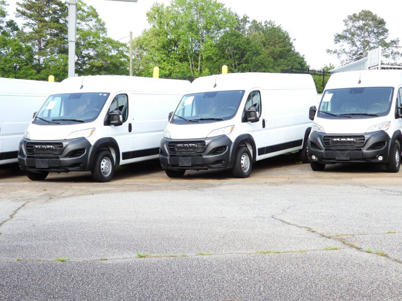 Used 2024 RAM ProMaster 2500 159 High Roof w/ Convenience Group FWD image 11