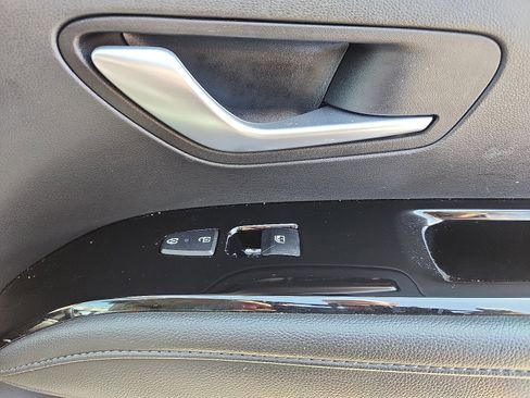 Used 2022 Hyundai Tucson Limited w/ Winter Package image 35