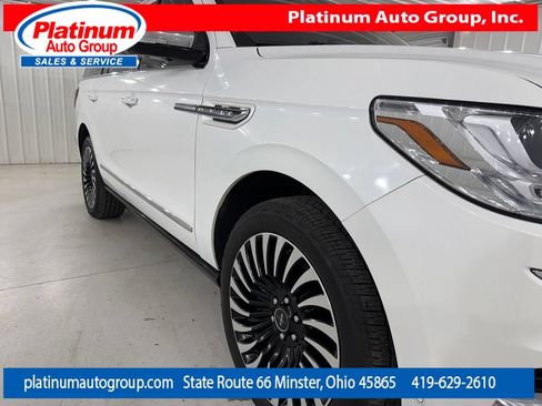 Used 2020 Lincoln Navigator Black Label w/ Cargo Convenience Package AWD/4WD image 54
