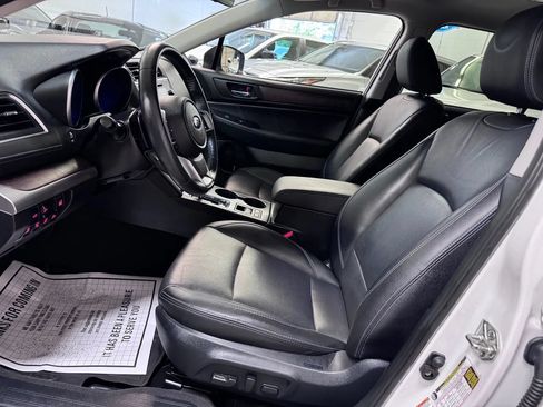 Used 2018 Subaru Outback 2.5i Limited AWD/4WD image 15