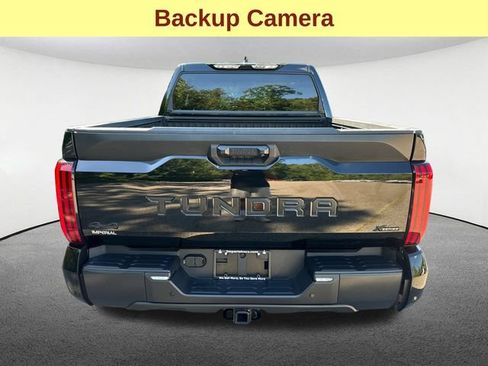 Used 2023 Toyota Tundra SR5 w/ SR5 Convenience Package AWD/4WD image 9