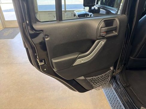 Used 2012 Jeep Wrangler Unlimited Sahara w/ Max Tow Pkg AWD/4WD image 26