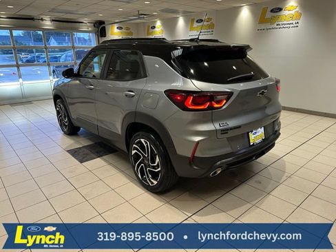 Used 2025 Chevrolet TrailBlazer RS w/ Convenience Package AWD/4WD image 23