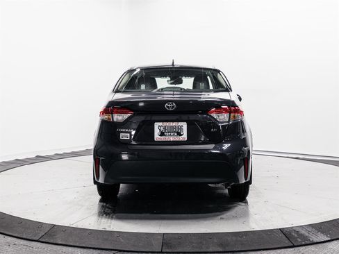 Certified 2023 Toyota Corolla LE image 9