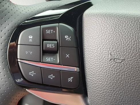 Used 2025 Ford Explorer ST-Line AWD/4WD image 16