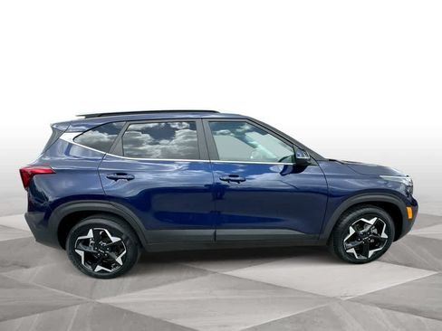 Used 2024 Kia Seltos EX FWD image 9