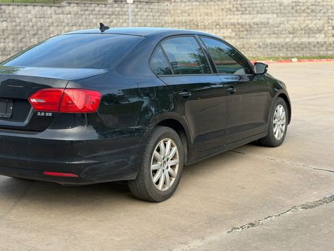 Used 2012 Volkswagen Jetta SE FWD image 7