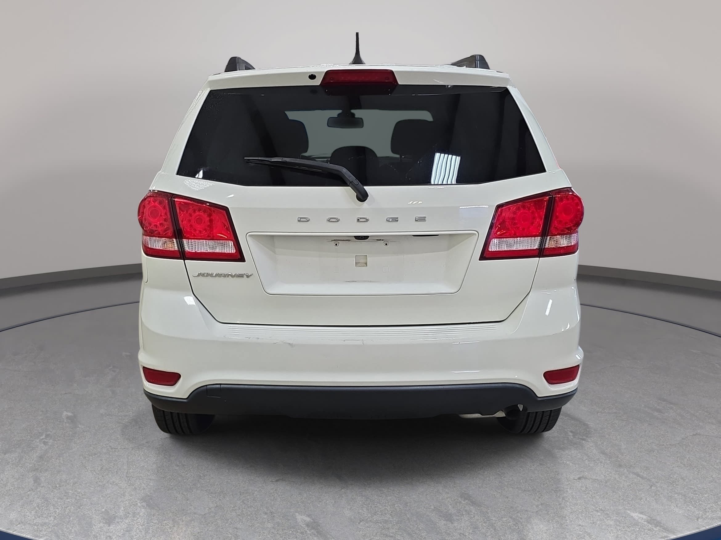 Used 2019 Dodge Journey SE w/ Premium Group FWD image 7