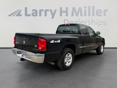 Used 2005 Dodge Dakota SLT image 5