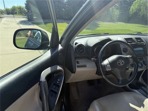 Used 2007 Toyota RAV4 Limited FWD image 10