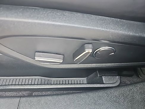 Used 2022 Lincoln Nautilus Reserve w/ Monochromatic Package image 43