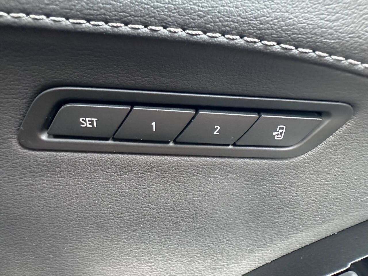 Used 2023 Cadillac CT5 Luxury AWD/4WD image 27